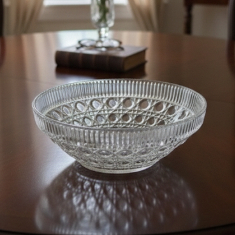 Vintage Beautiful Crystal Bowl
